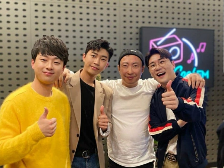 라디오쇼' 박명수 "보이스피싱 전화 온 적 있어...화내니까 끊더라"(종합) 나이 라디오쇼' 박명수 "보이스피싱 전화 온 적 있어...화내니까 끊더라"(종합) 나이