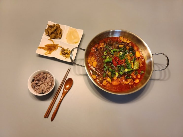  곱창전골 땡길땐 훈남푸드 밀키트 이게진짜 한우곱창 순대전골 추천해요