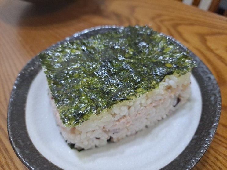  간단하게 아이가 먹고 싶은 참치마요 사각김밥 완성