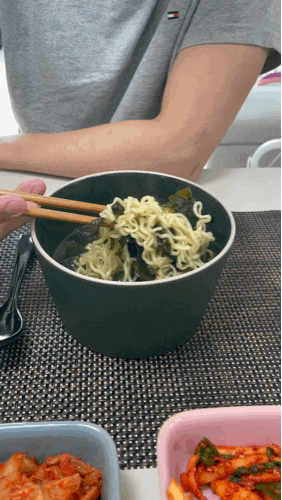  [주말 아침] 오뚜기 미역국라면 부럽지 않게 집에서 미역국라면 끓이는 법 (ft. 맛내기 꿀팁)