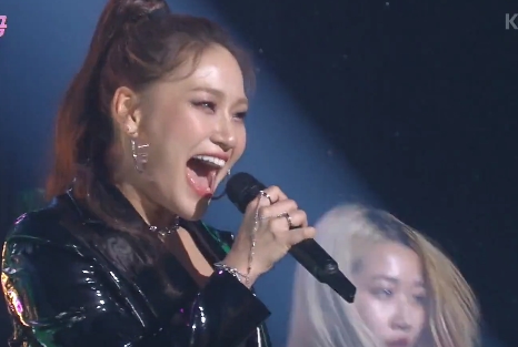 손승연이 부릅니다. BTS DNA 무대를 찢어놨다... 손승연이 부릅니다. BTS DNA 무대를 찢어놨다...