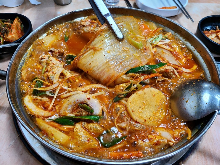  부천 심곡동/부천역 '호남장성식당' 묵은지닭도리탕