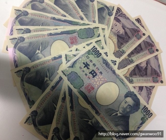  "원·엔 환율, 7년 2개월 만에 800원 선으로"