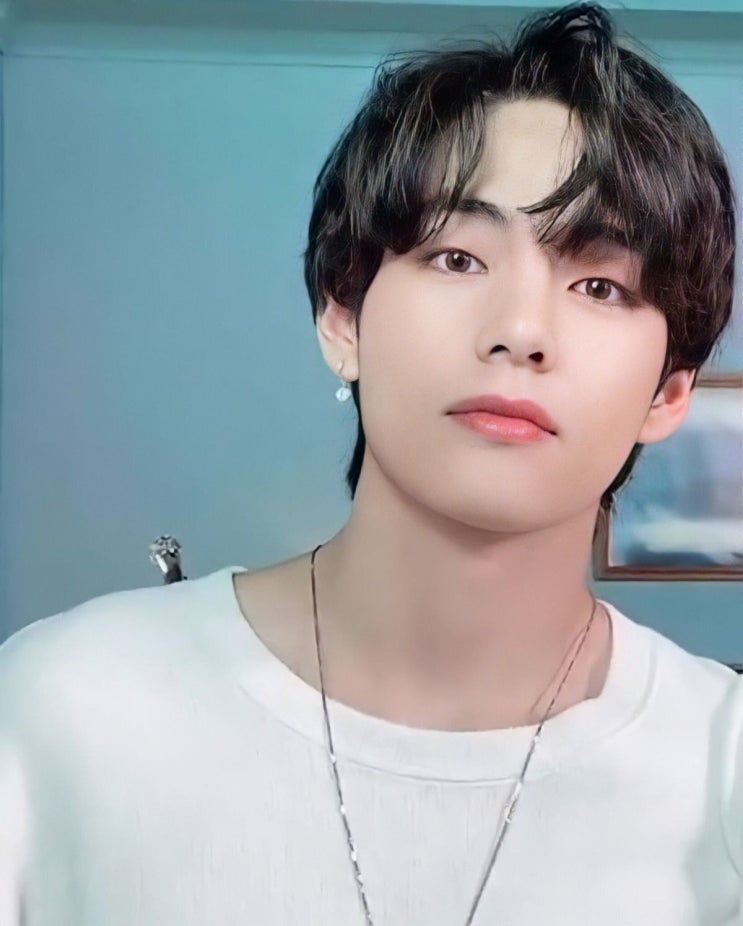  오피셜 인스타에 올라온 방탄소년단 뷔