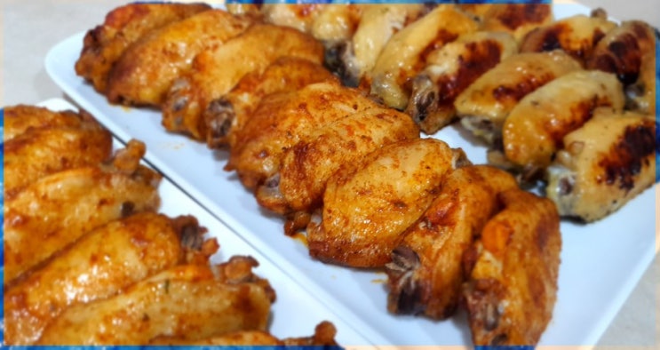 기름기 쫙 빠진 매콤해 보이지만 맵지 않은 치킨 오븐 구이와 안 매운 치킨 오븐 구이 맛있는 두 가지 버전 확인해보실래요? 맥주 안주로 좋아요