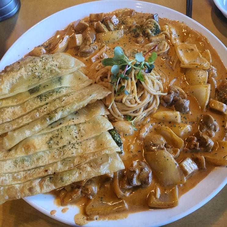 대구 동성로 찜닭 오키도키 / 로제크림찜닭 맛집