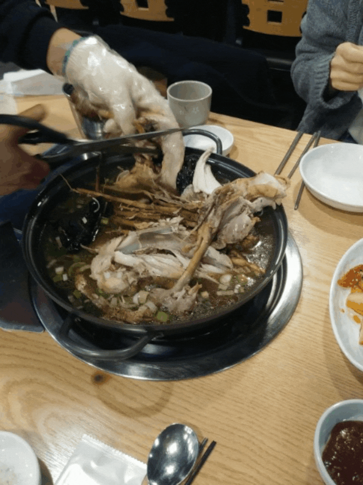  [ 안성 닭백숙 맛집 "식도락" ] 기력회복에 도움을 주는 좋은 음식! 닭발 육수와 상황버섯!