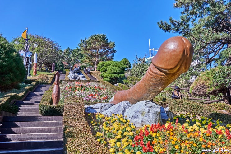 애들은 가라! 삼척 가볼만한 곳, 해신당 공원