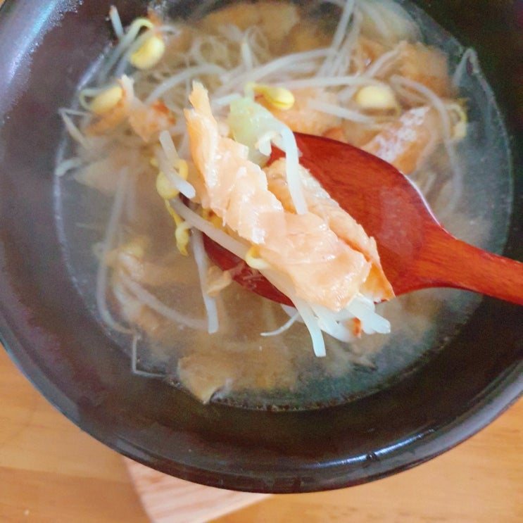  속 쓰림을 확~풀어줄! 콩나물 북어국 끓이는 법!