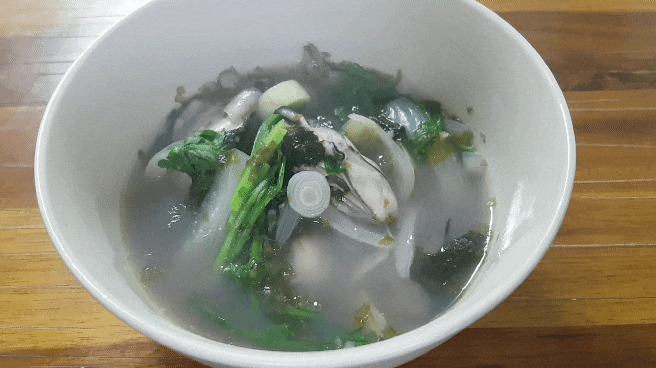  굴 요리 3탄: 시원한 굴김국