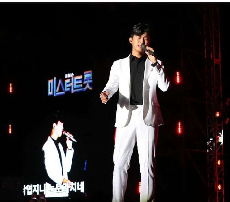'미스터트롯: 더 무비', 장기 흥행 기념 한정판 TOP6 엽서 이벤트 나이 소속사 '미스터트롯: 더 무비', 장기 흥행 기념 한정판 TOP6 엽서 이벤트 나이 소속사