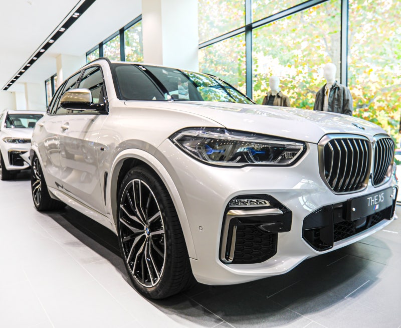 BMW X5 M50i 시승기 BMW X5 M과 비교 차이점