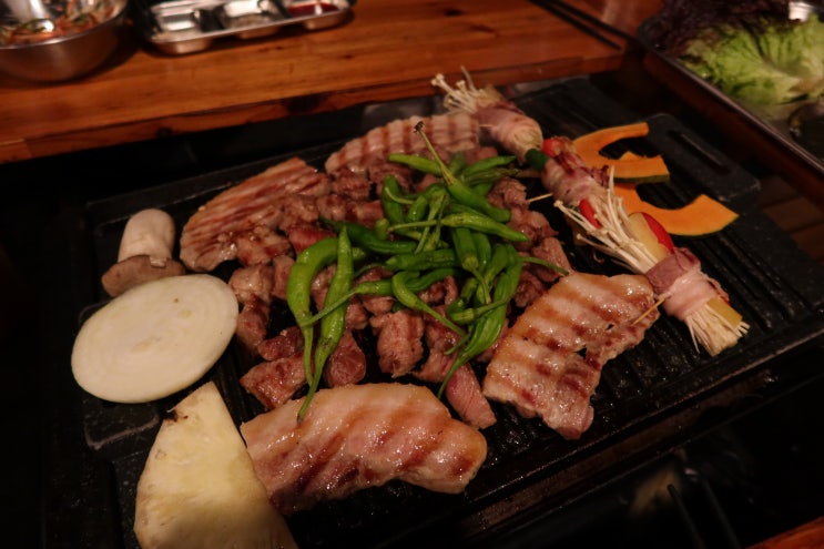  노원 애견동반식당 먹골역 캠프그릴 맛있잖아!