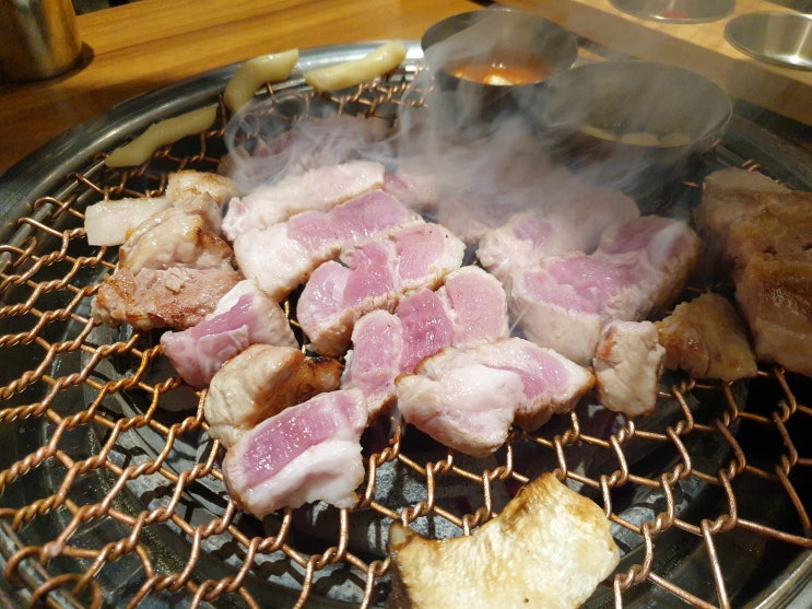  정자동 고기집 - 강호식당 : 정자역 삼겹살 여기로 가세요! 고기질 좋음 목살 킹왕짱