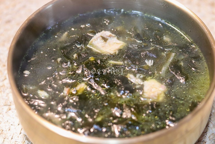  참치 미역국 끓이는 방법 이대로 따라하세요