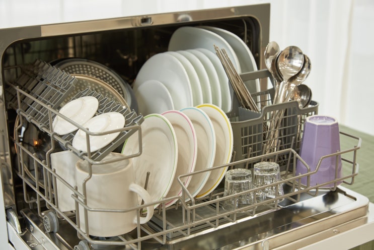 청호나이스 UV 살균 식기세척기 설거지 그만해요. 주방 필수 가전