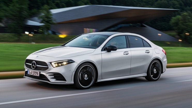  Benz A Class A250 세단 - 6개월 탑승기 시승 리뷰