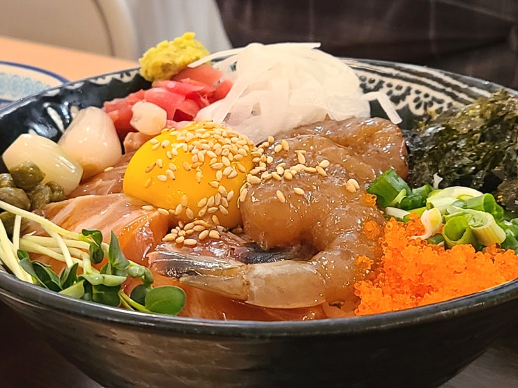  [둔산동 일본가정식 맛집] 감성적인 분위기에서 장장덮밥, 연어아부리덮밥, 생연어사시미 후기 대전 '안녕식탁'