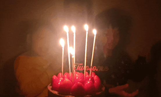  투썸 스트로베리초콜릿 생크림으로 생파 레디!