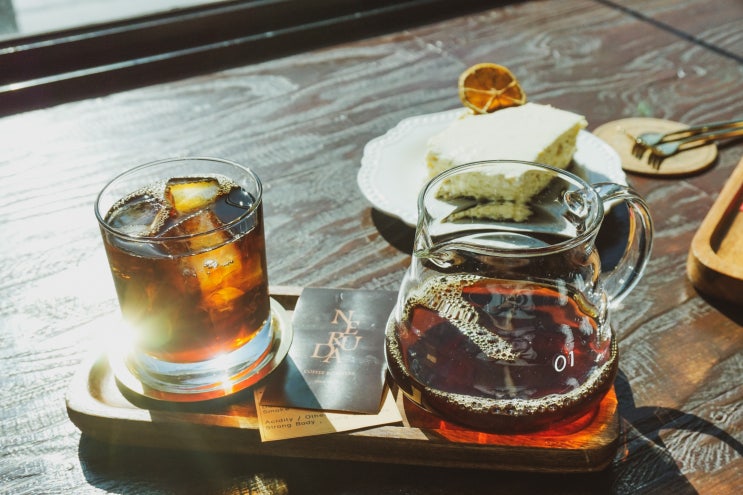 부산 남포동 카페, 엔틱한 데이트 장소 커피네루다 부산 남포동 카페, 엔틱한 데이트 장소 커피네루다