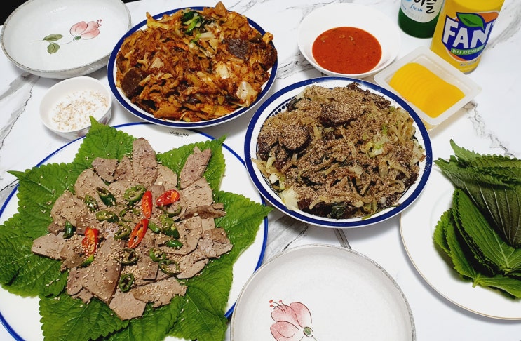 신림 백순대 택배 신림순대타운 전주익산집 양도 많고 맛있어