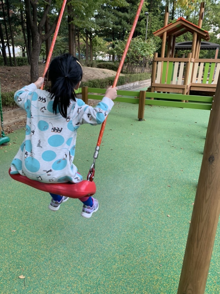 [강서구 구암근린공원] 2인용 그네가 있는 아이들이 좋아하는 공원