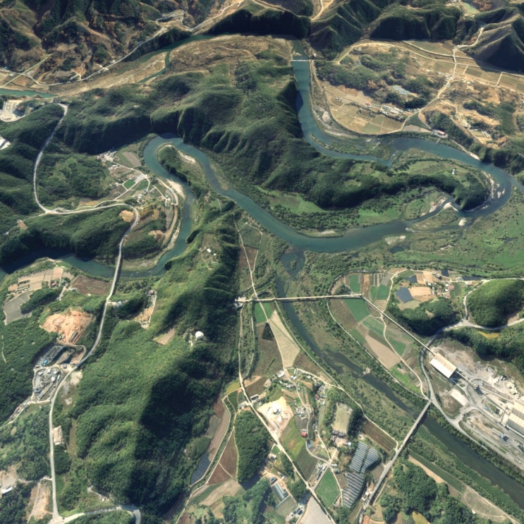  위성지도 와 수치지도 3D Max Terrain 모델링