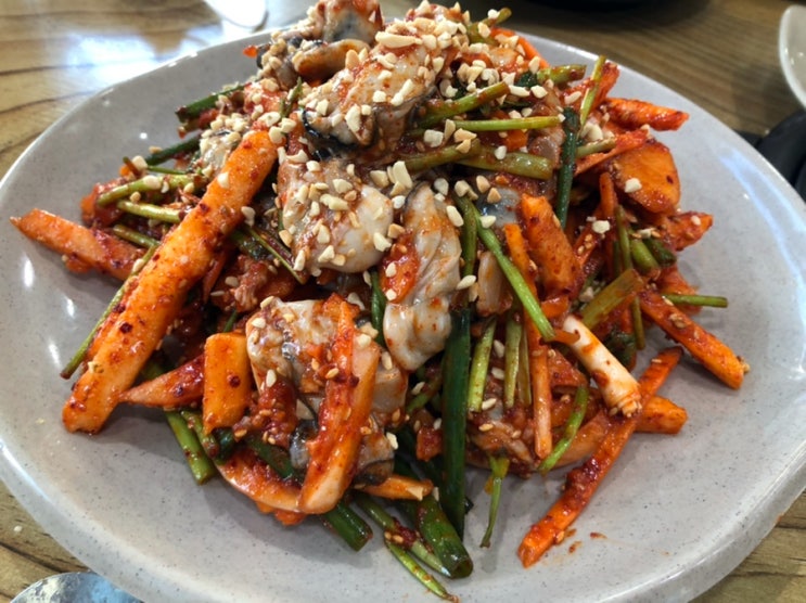  동춘동 맛집 굴세상 매생이굴국밥 굴무침 제철굴 존맛