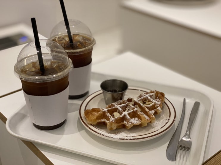  회기 외대 후문 크로플 맛집 카페 OTR(on the rock),오티알 외대 예쁜 카페
