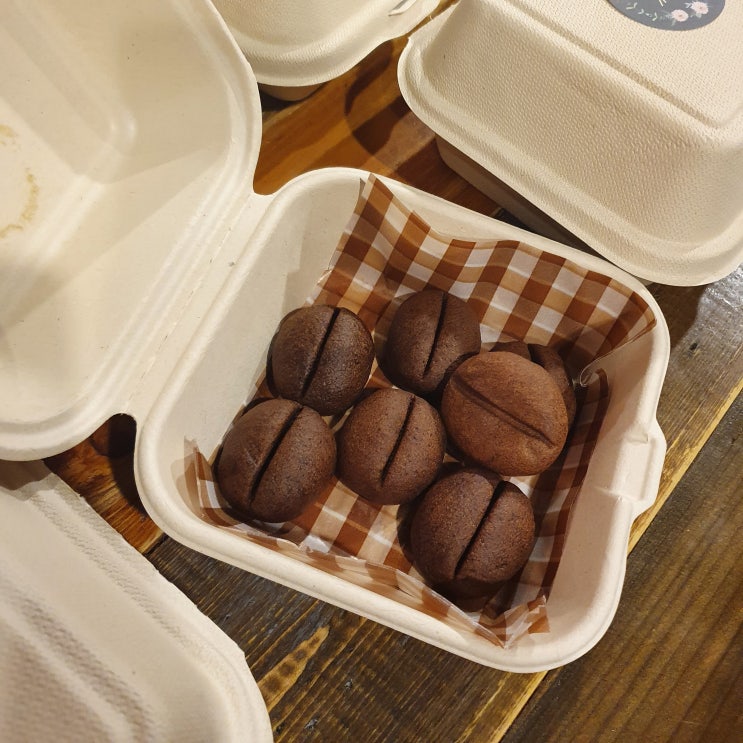  [베이킹] 실패하지 않는 쉬운 커피콩빵 만들기 (재료 / 레시피 / 주의사항 등)