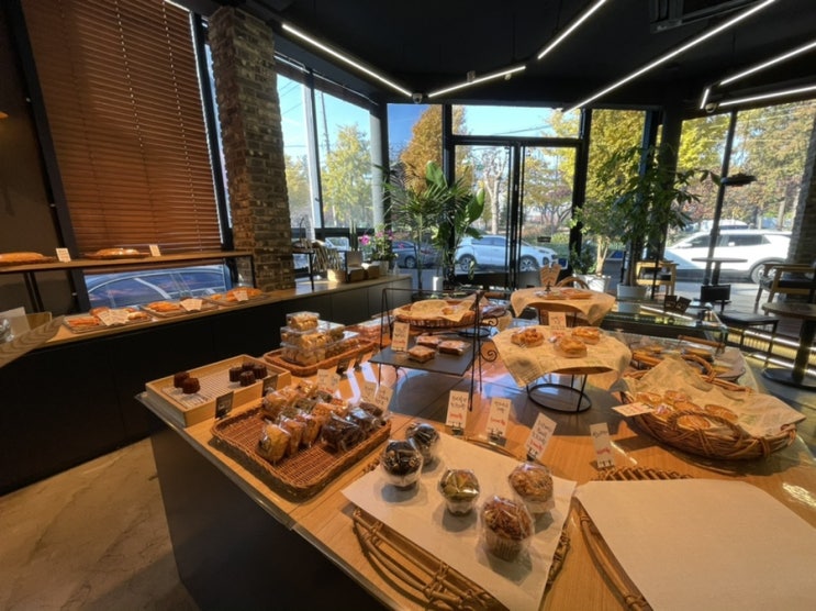  부평구청카페 :: 루프탑이 예쁜 베이커리 맛집 드방르파크