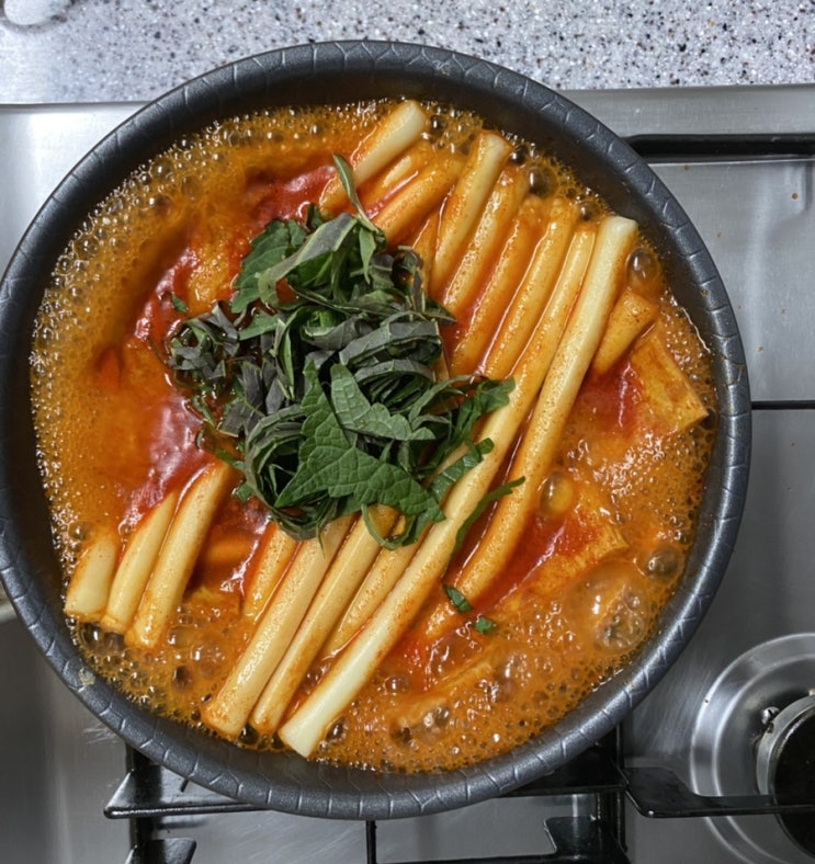  위메프 내돈내산 18cm 롱밀떡볶이 짱 맛있어요!