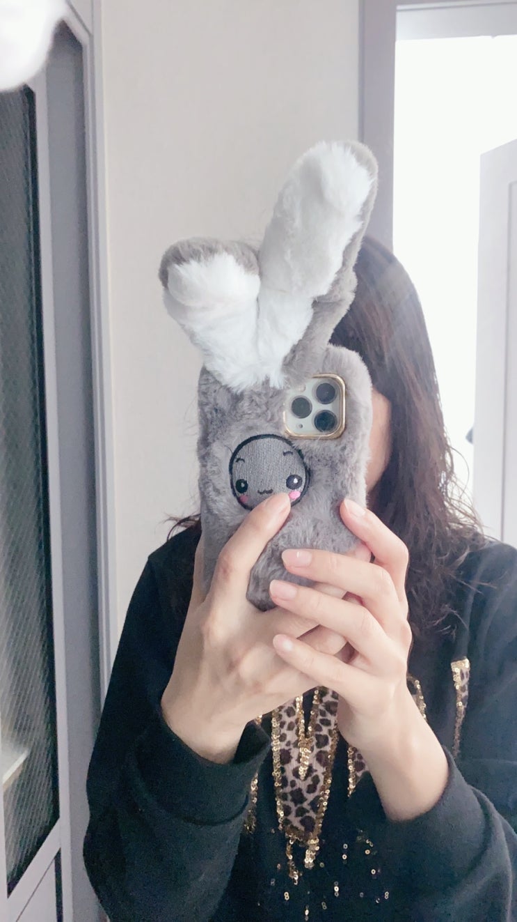 특이한 아이폰케이스 :) 여기에 다 모여있네 러브퍼퓸
