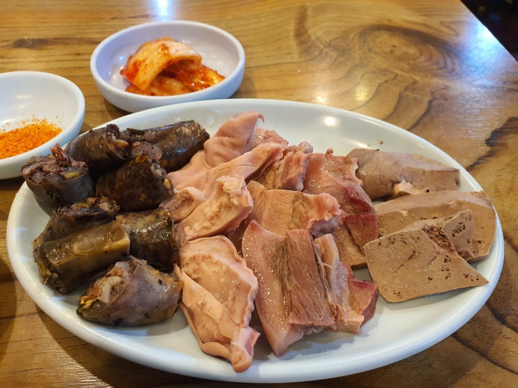  서울 응암역 순대국 맛집 함경도왕순대집