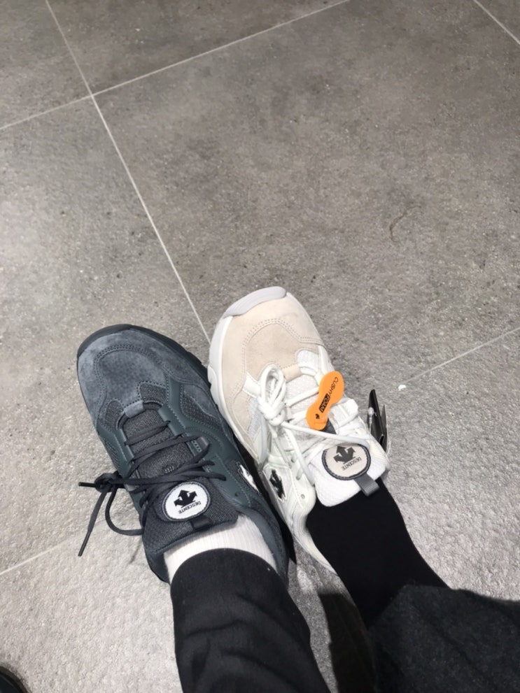  현대프리미엄 아울렛 데쌍뜨 운동화 구매
