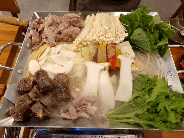  위례맛집 - 위례순대국 평안도찹쌀순대 위례본점