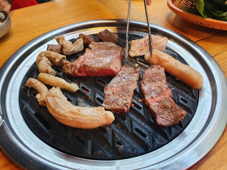  [명동 맛집] 회식 장소로도 딱! 소고기 무한리필 :: 명동 몽블리