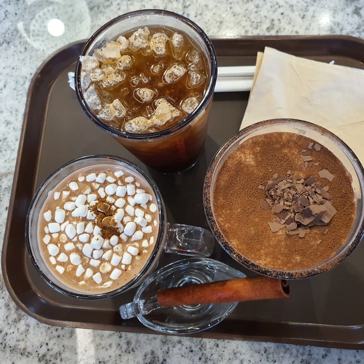  파스쿠찌 신메뉴_메리 티라미수 라테, 마시멜로 핫 초콜릿 후기