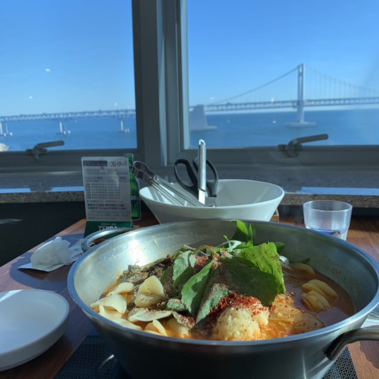  광안리 밥집, 흐를류 감자탕 맛과 뷰 다 잡았네