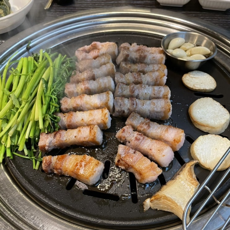  영통고기집 육풍에서 질 좋은 고기와 맛있는 샤브샤브 맛보기