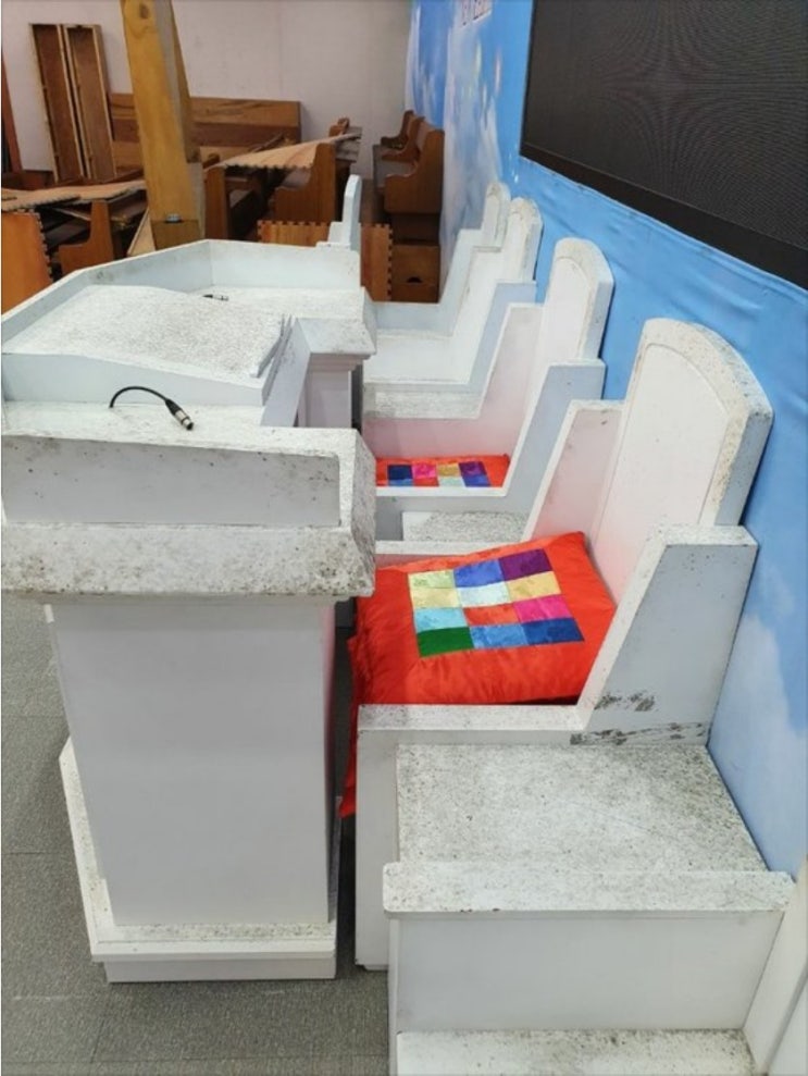 9개월 멈춘 신천지, 1만명 신도 자리엔 곰팡이 천지 9개월 멈춘 신천지, 1만명 신도 자리엔 곰팡이 천지