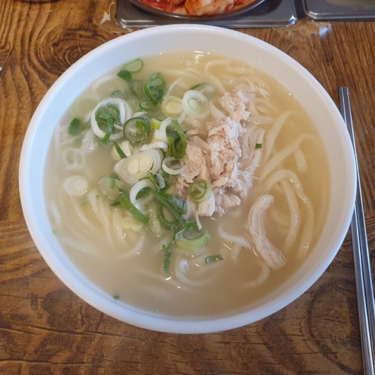  [일원동 식당]점심 한 끼 간단히 하기 좋은 닭곰탕 '서평기사식당'