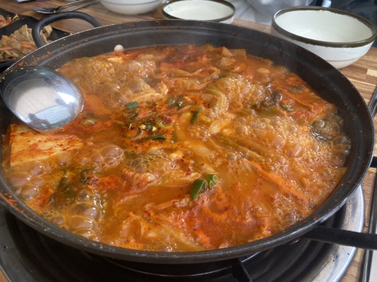 [마곡맛집] 점심엔 역시 김치찌개!! 월수금 통돼지김치찌개