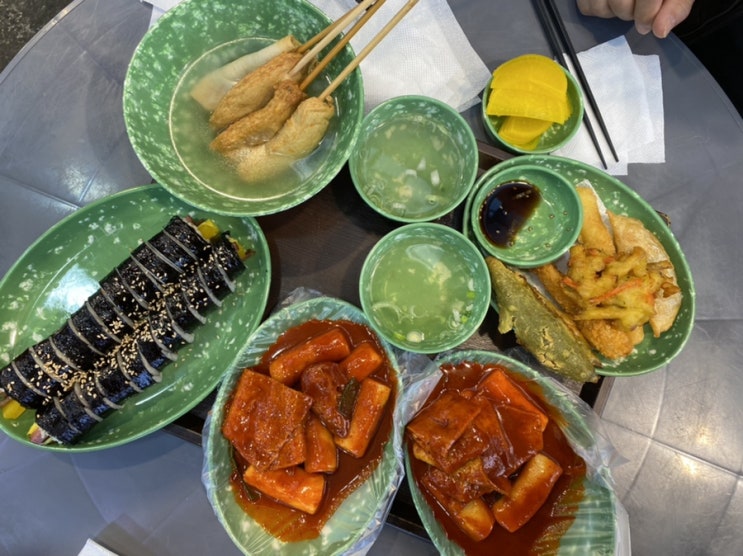  부산 맛집 코스 밟고 오기 경선순쌀빵과 깡통시장 사거리분식