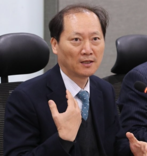  이완규( 윤석렬 총장의 법률대리인) 나이, 경력, 그는  누구인가?
