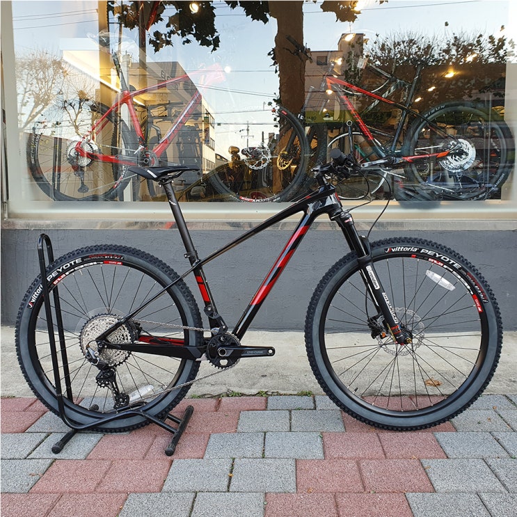  2021 엘파마 판타시아 G275 6100 데오레 12단 카본 MTB 자전거 시마노 셀레 디티스위스 추천
