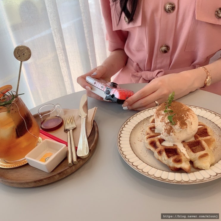  [용인] 오카방고 :: 죽전역 이쁜 감성 카페 / 보정동 카페거리 크로플 맛집