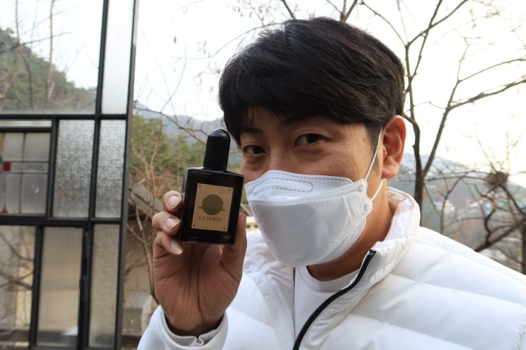  남자 페로몬 향수 여자가 좋아하는 그런 향이네요!