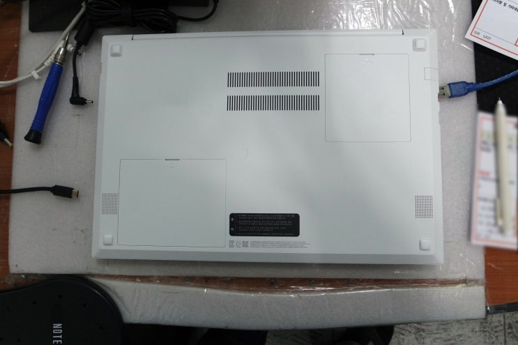 NT350XCR-AD5WA 외관 및 바이오스 화면