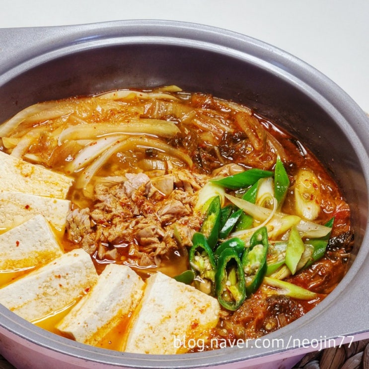 Jinny's 집밥레시피 참치 김치찌개 기본으로 맛있게 끓이는 법
